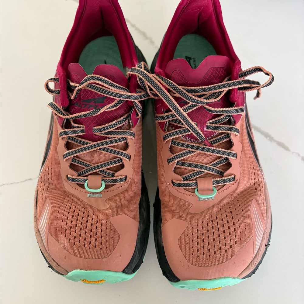 Altra Women's Olympus 5